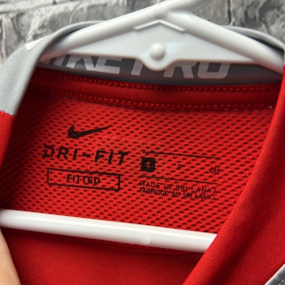 Nike Pro‎ - Picture 5 of 7